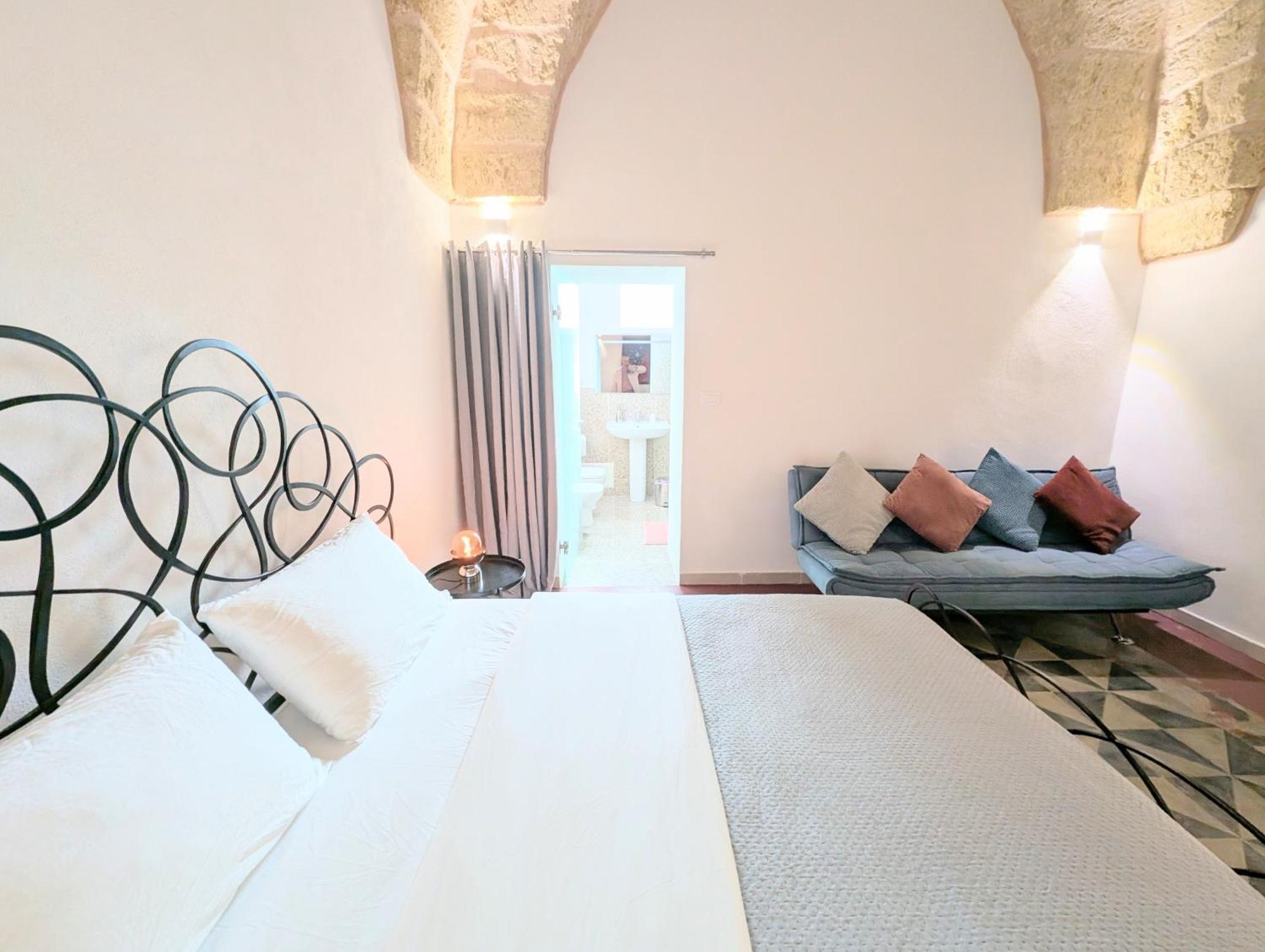 The Art Of Leo Bed & Breakfast Lucugnano Екстериор снимка