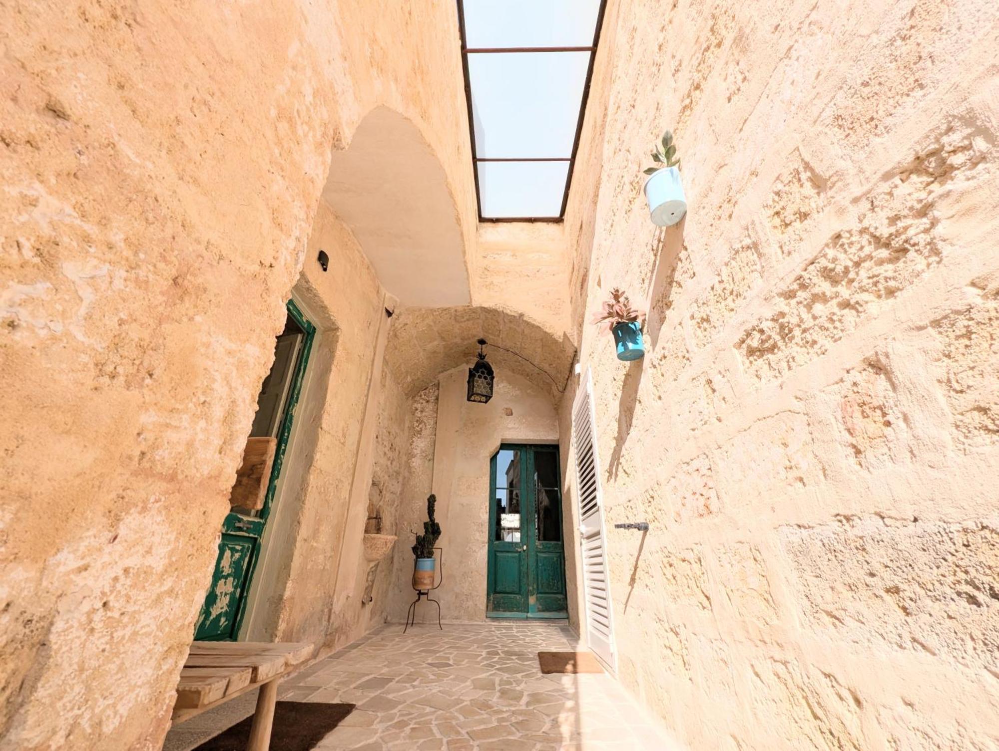 The Art Of Leo Bed & Breakfast Lucugnano Екстериор снимка