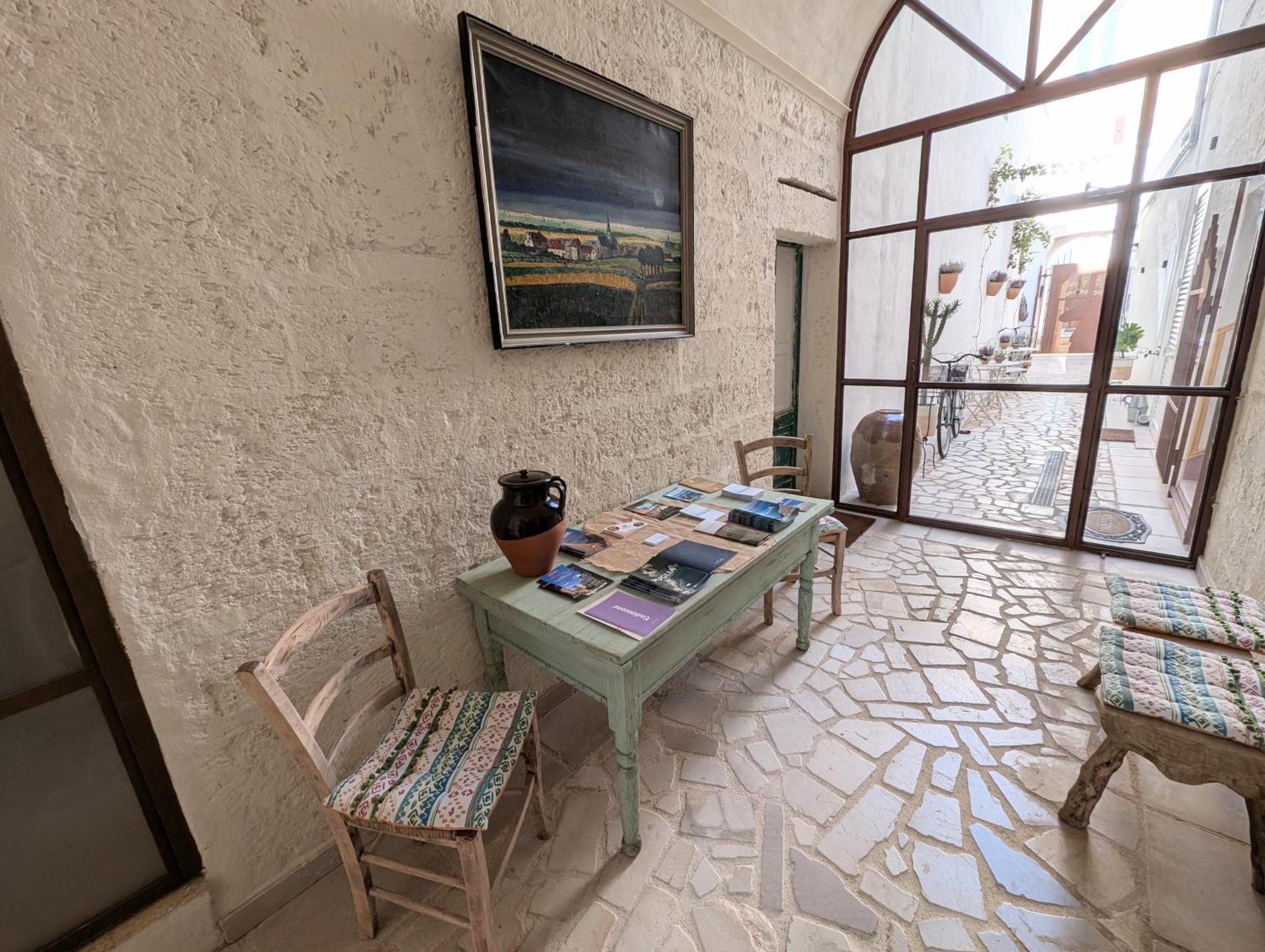 The Art Of Leo Bed & Breakfast Lucugnano Екстериор снимка