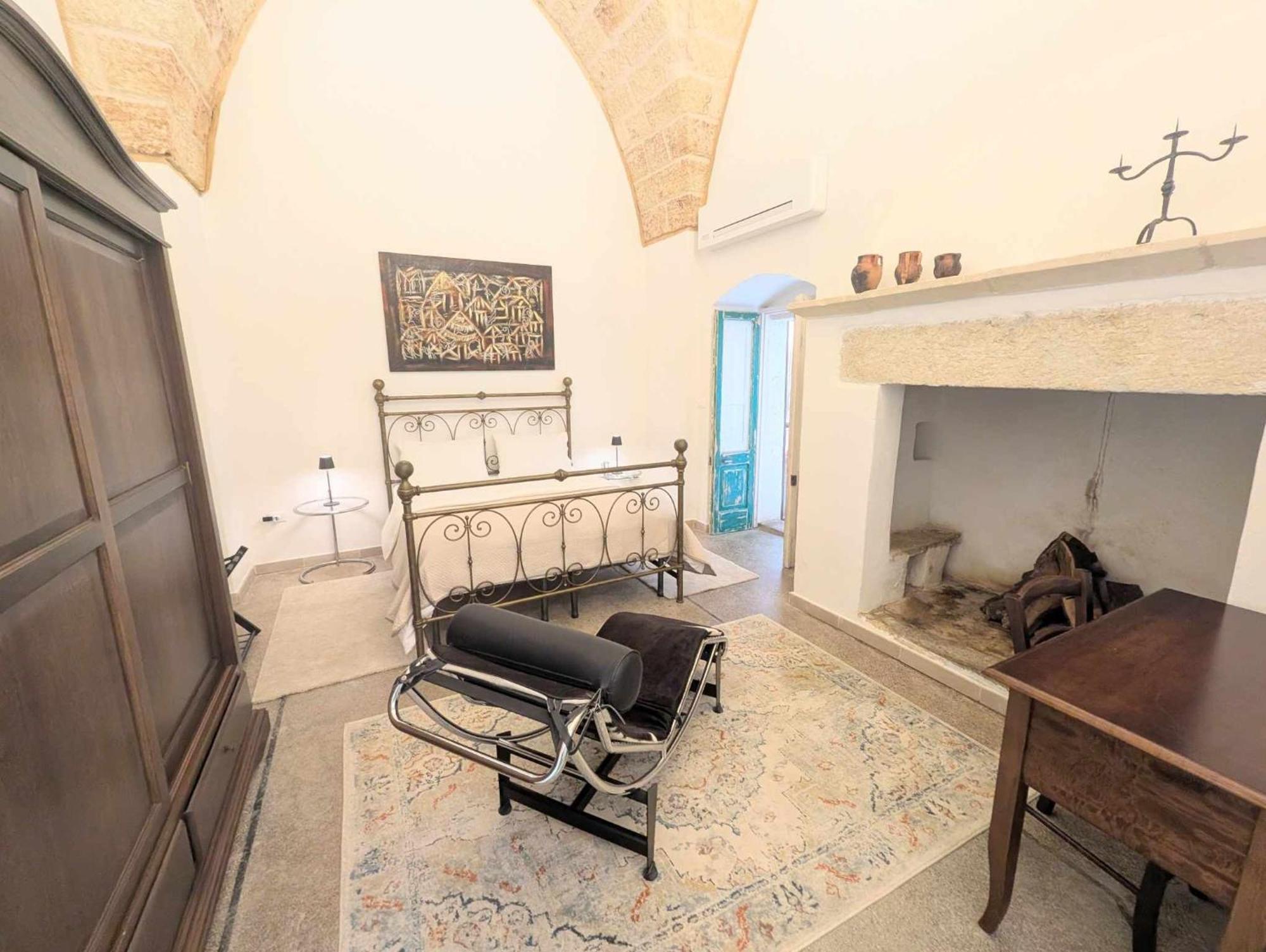 The Art Of Leo Bed & Breakfast Lucugnano Екстериор снимка